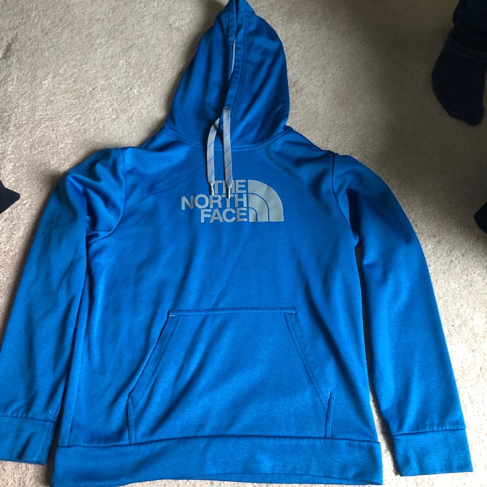 Men’s North face sweatshirt
